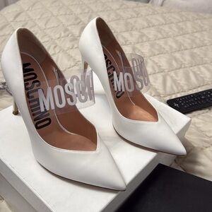 Moschino White Pointed Toe Heels